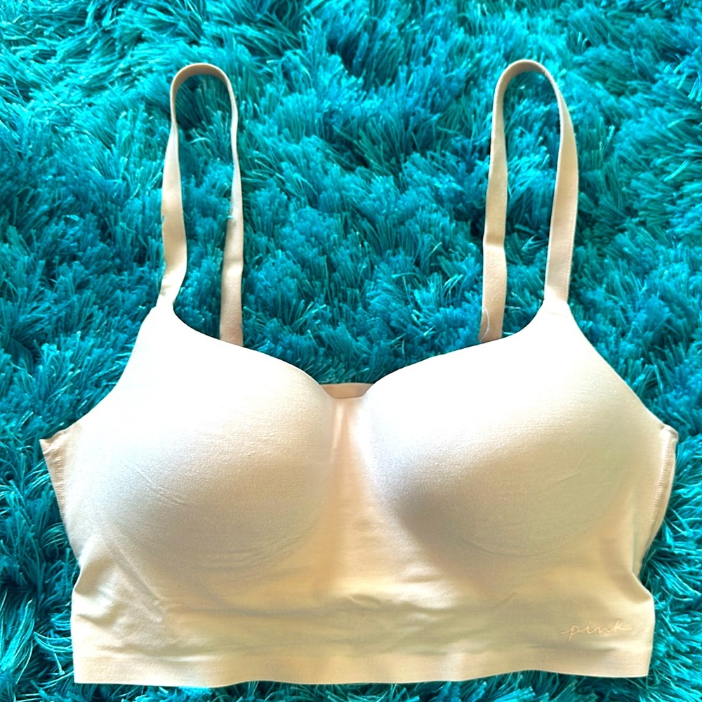 Victoria’s Secret pink wireless lightly lined bra
